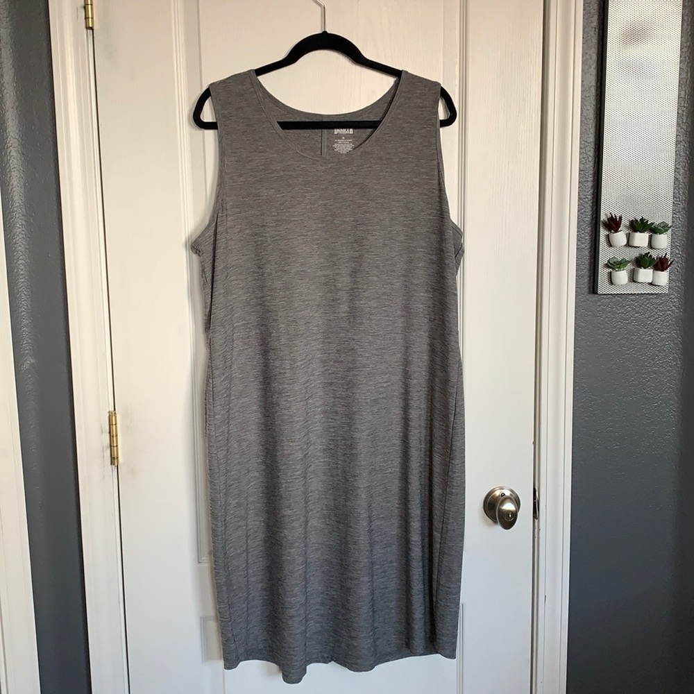 NWOT Duluth Trading armachillo dress with SPF